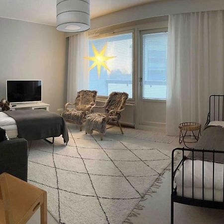 Spacious Apartment For 5 Next To The Train Station Rovaniemi Esterno foto