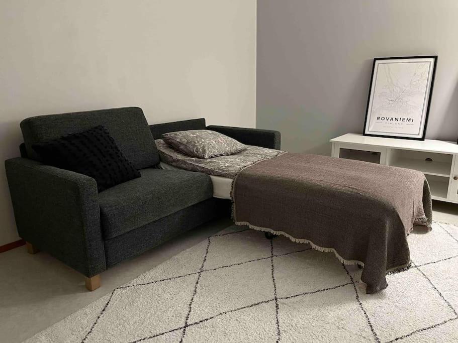 Spacious Apartment For 5 Next To The Train Station Rovaniemi Esterno foto